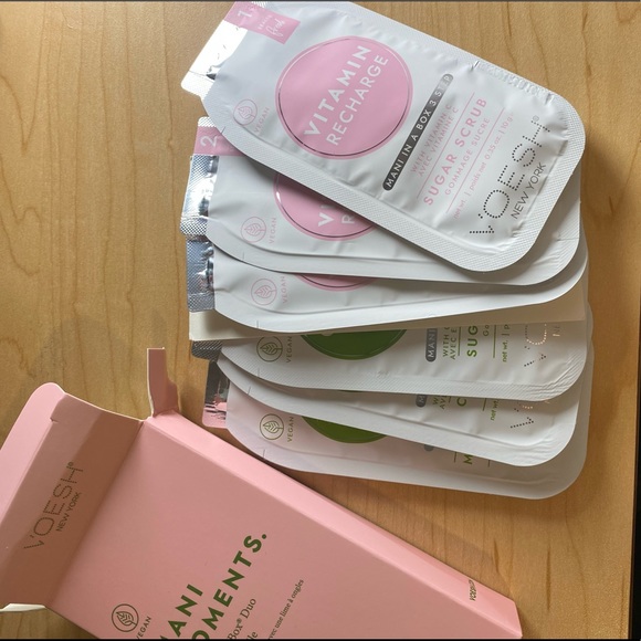 Voesh Mani in a box - Picture 3 of 3